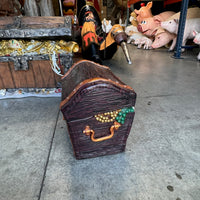 Small Closed Treasure Chest Statue