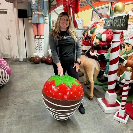 Chocolate Covered Strawberry Statue - LM Treasures 