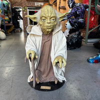 Star Wars Yoda Life Size Pre-Owned Statue