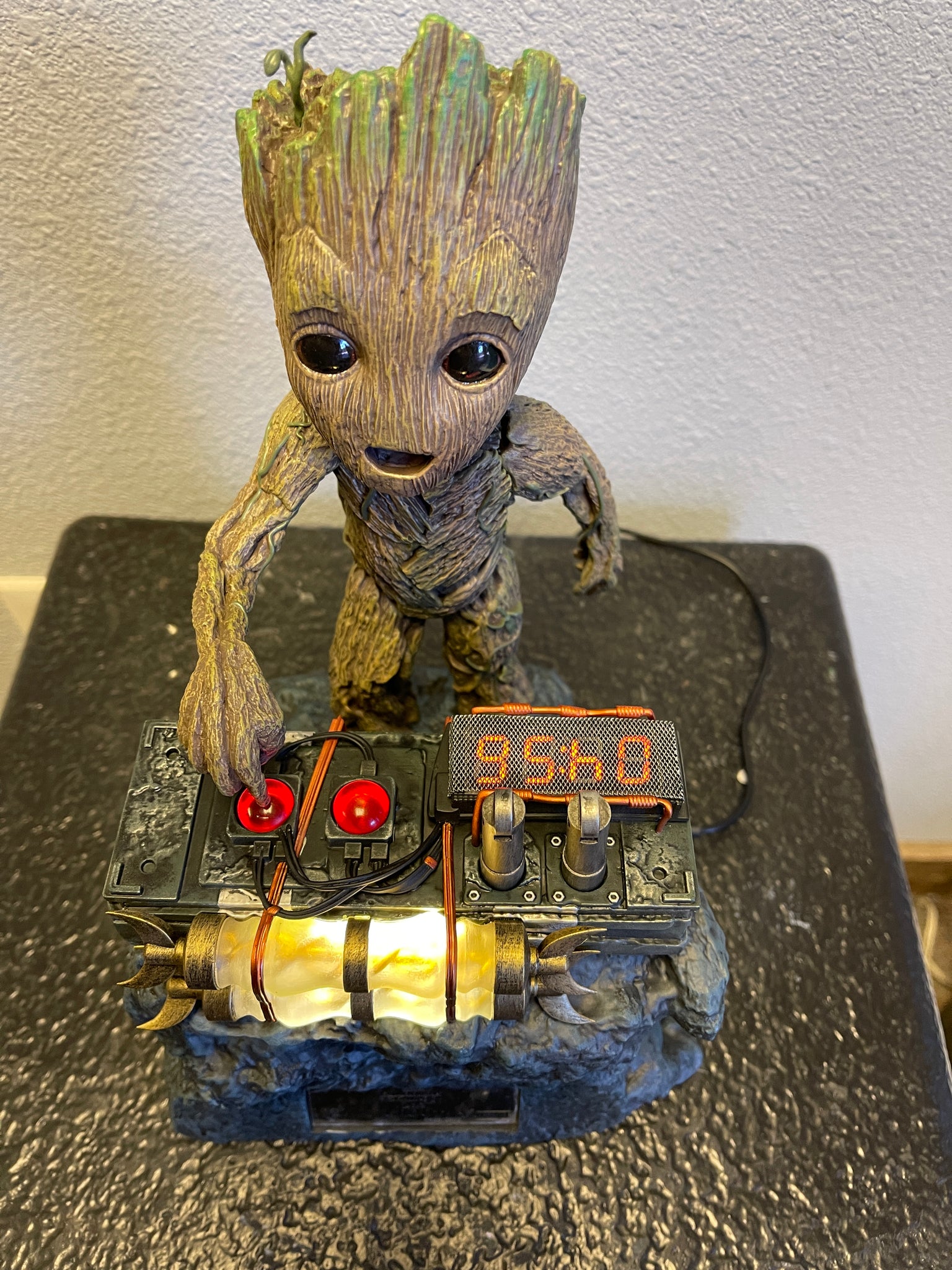 Guardians of the Galaxy Vol. 2 Baby Groot Master Craft Table Top